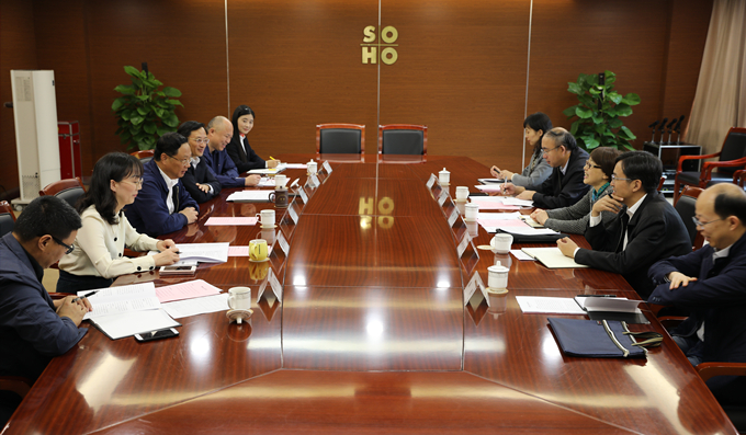 江苏省税务局领导调研苏豪控股集团