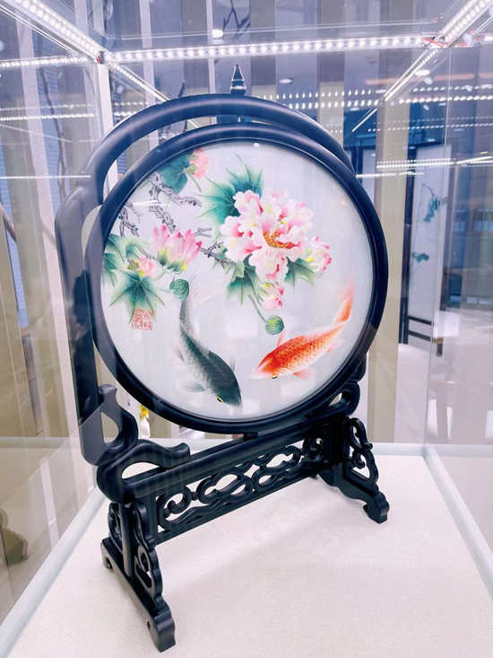 苏豪股份丝绸文化展示区惊艳亮相