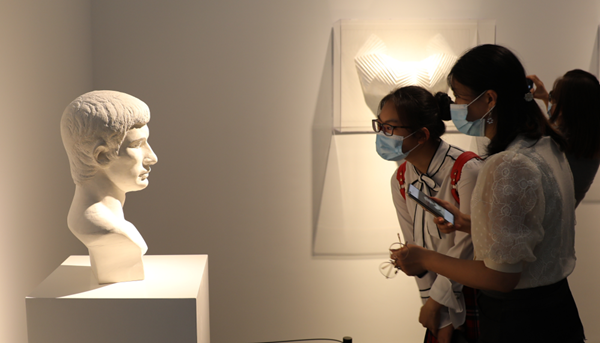 苏豪控股集团旗下江苏省现代艺术馆盛大开幕暨展览