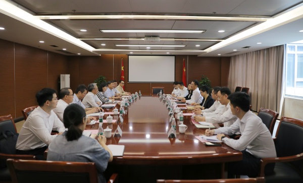 1723426359313474.jpg 民生银行南京分行党委书记、行长康文哲一行到访苏豪控股集团_副本.jpg